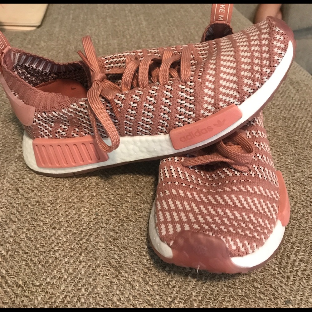 Size 7.5 adidas Originals NMD R1